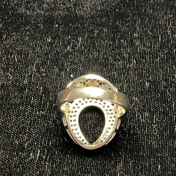 Sterling silver ring with cubic zirconia - Picture 6 of 8